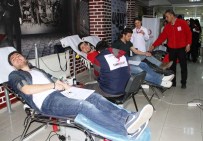 KEMAL YıLDıZ - Uğur Temel Lisesi'nden Kan Bağışına Destek