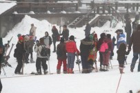 Uludağ'da Kar Kalınlığı 25 Santimi Geçti