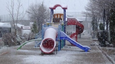 Yozgat'ta 'Mart Kapıdan Baktırdı'