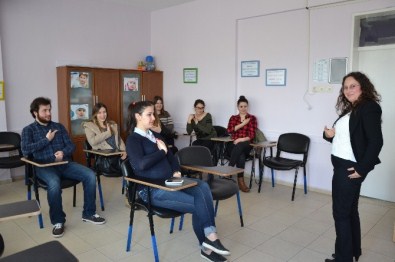 Biga Halk Eğitim Merkezinde İşaret Dili Kursu Başladı
