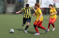 BÜLENT FİL - Kadınlar, Şiddete Hayır Diyerek Futbol Oynadılar