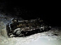 Karlı Yolda Otomobil Şarampole Yuvarlandı Açıklaması 5 Yaralı