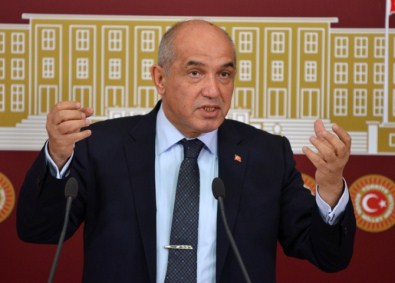 Acun Ilıcalı'nın Vekil Amcasından Partilere Survivor Teklifi