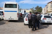 Manisa'da 15 Aracın Lastiğini Kestiler