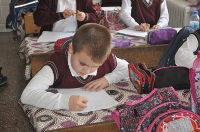 Minik Yüreklerden Duygulandıran Mektuplar