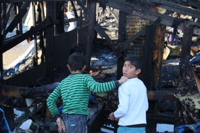 Suriyelilerin Kaldığı Çadırlar Yandı Açıklaması 1 Yaralı