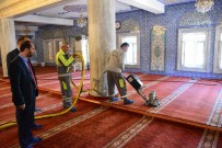 TEMİZLİK ARACI - Ünye'de Camiler Gül Suyu İle Yıkanıyor