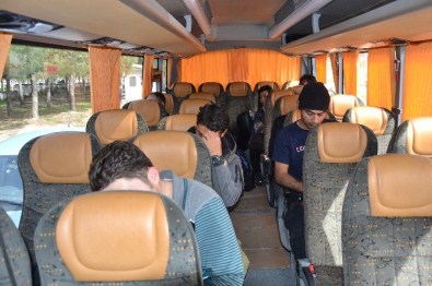 Biga'da 54 Mülteci Yakalandı