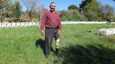 Burhaniye'de Engelli Adil Örnek Arıcı Oldu