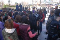 ÇOCUK GELİN - Diyarbakır'da 8 Mart Kadınlar Günü Yürüyüşü