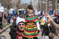 FELEKNAS UCA - Diyarbakır'da 8 Mart Mitingi Sönük Geçti