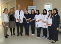 LOKMAN HEKIM - Lokman Hekim Hayat Hastanesi'nden Kadınlara Karanfil