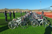 Mardin'de Bisiklet Dağıtım Töreni