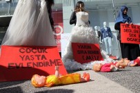 SAVAŞ PİLOTU - Ülkücü Gençler Kadına Şiddeti Protesto Etti