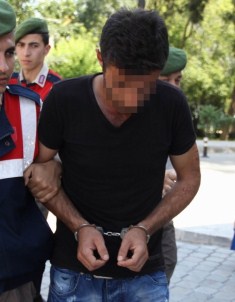 Yüksek Sesle Müzik Dinleyenleri Bıçaklayana 8 Yıl 1.5 Ay Hapis