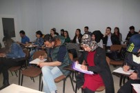 İBRAHIM AKıN - İngilizce Dil Eğitimine Gençlerin İlgisi Artıyor