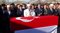 LÜTFULLAH KAYALAR - Şehit Polis Muzaffer Tufaner Gözyaşları Arasında Toprağa Verildi
