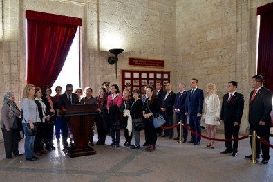 Tepebaşı, Kadınlar Günü'nde Ata'nın Huzurunda