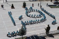 Akdağmadeni İmam Hatip Ortaokulu Öğrencileri Meydana Arapça 'Oku' Yazdı