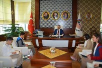 TÜRKÇE ÖĞRETMENI - Başkan Baran Öğrencilerle Röportaj Yaptı