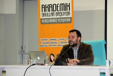 Büyükşehir Medya Okulu'nun Bu Haftaki Konuğu Gazeteci Kemal Öztürk Oldu