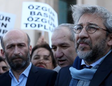 Can Dündar ve Erdem Gül davası ertelendi