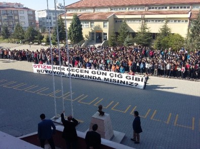 Gençlerin Örnek Otizm Duyarlılığı