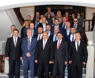 BAKIR İŞLEME - Kosova Heyeti Vali Çiçek'i Ziyaret Etti