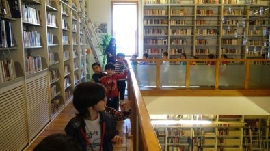 Turabiba Kütüphanesi'nde Miniklere Atölye Çalışması