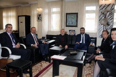 Türk Dünyası Parlamenterler Vakfı'ndan Akgül'e Ziyaret