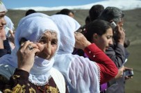 KÖY ÖĞRETMENI - Türkiye 4,5G'ye Geçti, Muş'ta Halen Telefon Şebekeleri Çekmiyor