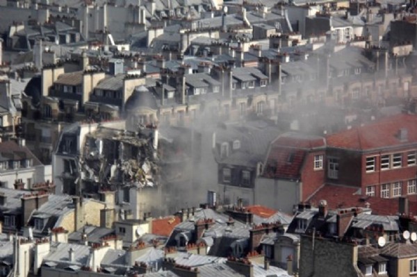 Paris'te gaz patlaması: 5 yaralı