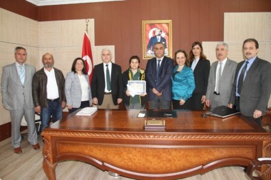 Sakaryalı Öznur Kurt Mektup Yarışmasında Türkiye İkinci Oldu