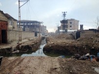 EL YAPIMI BOMBA - Yüksekova'da Teröristlerin Hain Planı Deşifre Oldu