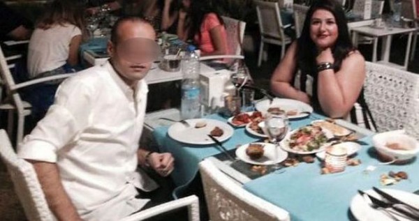 Ev hanımını on kez bıçaklayarak öldürdüler!