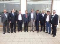 İBRAHİM VATANSEVER - Başkan Vatansever'den Eskişehir Türkav Şubesine Ziyaret
