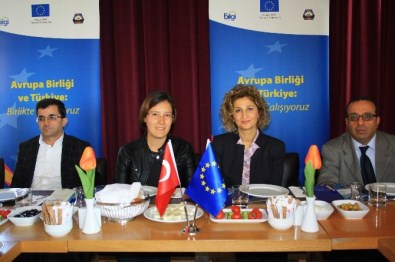 Dicle Üniversitesi Ve DTSO İşbirliğiyle AB Konulu Toplantı Yapıldı