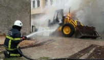 İŞ MAKİNASI - İş makinası doğalgaz borusunu patlattı: 6 yaralı