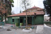 MEZAR TAŞLARı - Karaca Ahmet Türbesi'ne Büyükşehir Eli Değecek