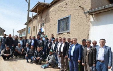 Kayseri Şeker Yöneticileri;Köy Köy, Tarla Tarla Gezip Pancar Çiftçilerinin Yanında Oluyor