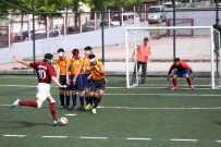 EROL AYDIN - Yenimahalle Görme Engelliler Futbol Takımı, İzmir Çağdaş Görme Engelliler Futbol Takımını Mağlup Etti