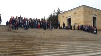 SAĞLIK GÖREVLİSİ - Adıyamanlı 171 Öğrenci Anıtkabir'i Gezdi
