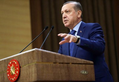 Erdoğan'a Hakaret Eden Komedyenin Programı İptal Edildi