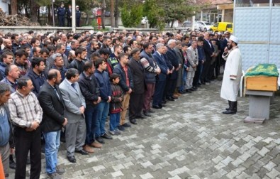 Kaza Kurşunu İle Ölen Murat Hantik Son Yolculuğuna Uğurlandı
