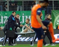 SERDAR AZİZ - Serdar Aziz Sezonu Kapatıyor Mu ?