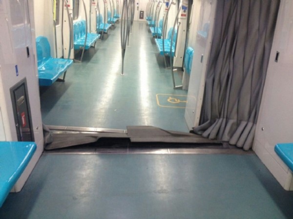 Marmaray raydan çıktı