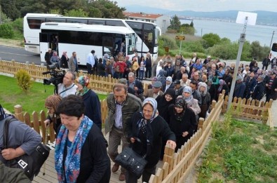 Gömeç Belediyesi İlçe Halkını Çanakkale'ye Taşıdı