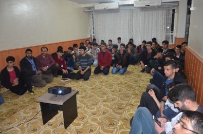 İkbal-Der'de, Öğrenci Buluşması