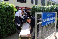 YOLCU TRENİ - Manisa'da Tren Kazası Açıklaması 1 Ağır Yaralı