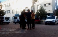 ZABITA MEMURU - Seyyar Satıcıdan Zabıtaya Saldırı